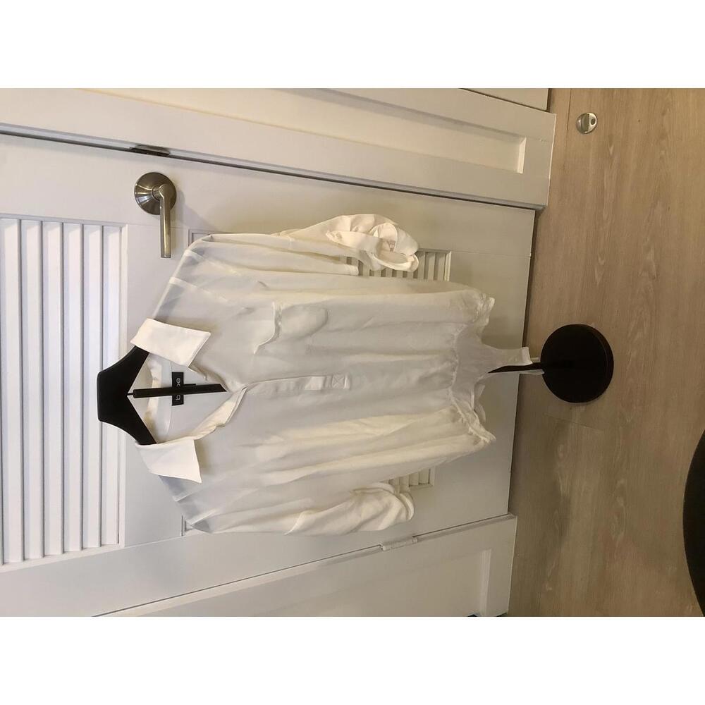 Bebe Ivory Cream Silky Peekaboo Rouched Sleeve Button Front Collared Bodysuit M